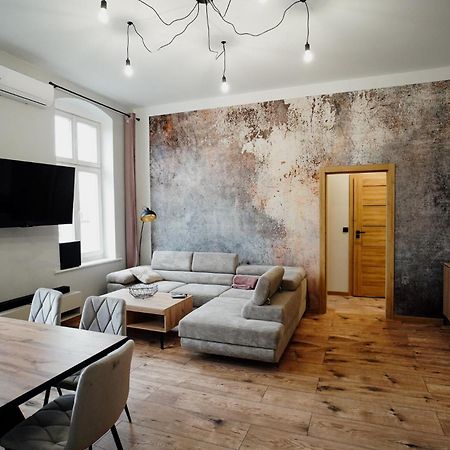 Apartament Novy Drezdenko Buitenkant foto